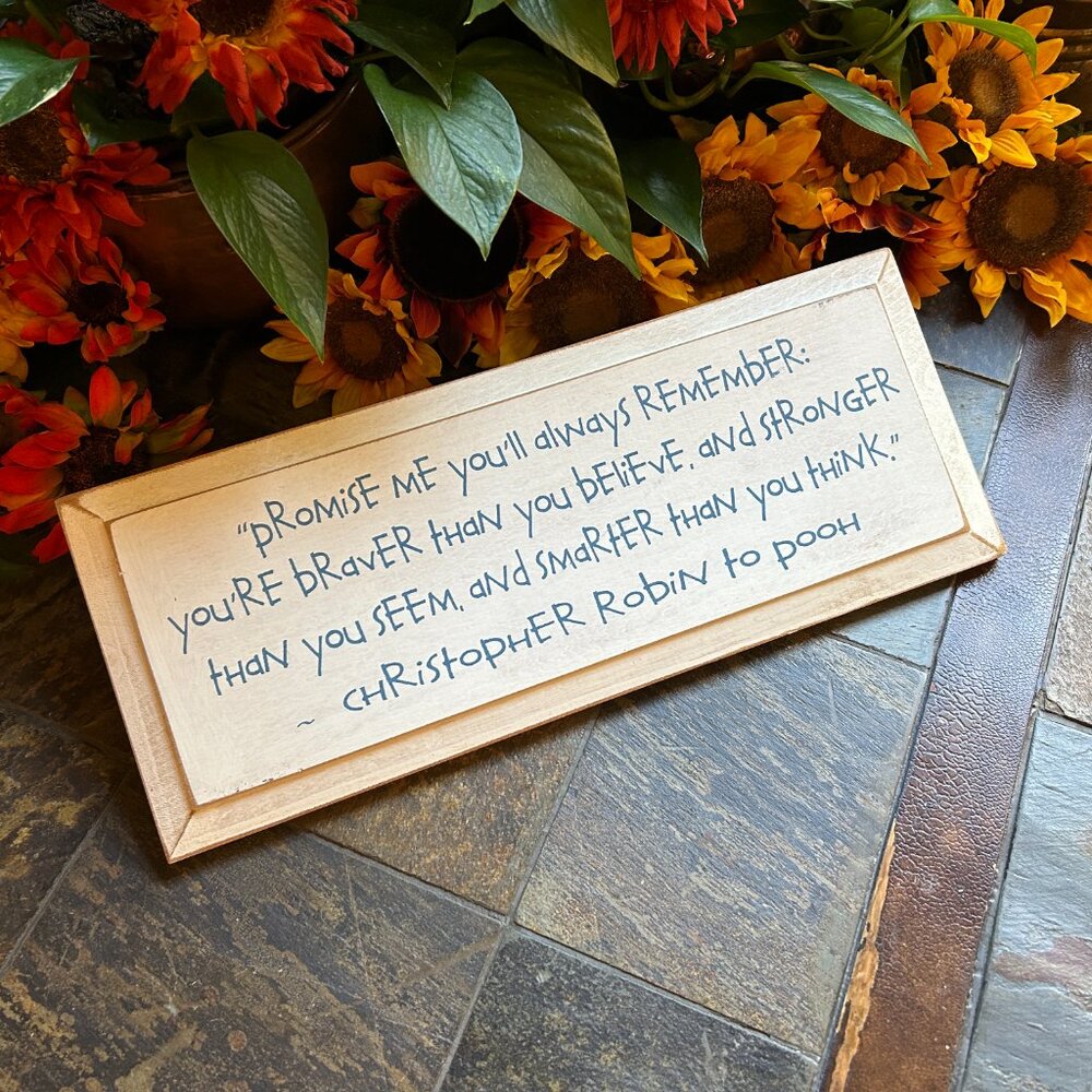 Winnie the Pooh Plaque (NEW) - Picture 3 of 13